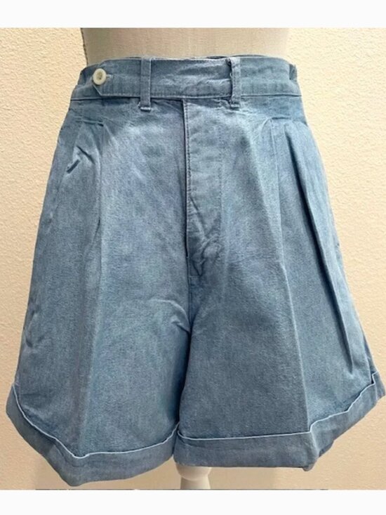 GAP Pants - GAP • Vintage • high waisted pleated chambray shorts